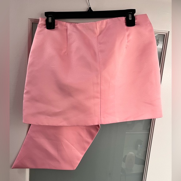 Zara Pink skirt with exaggerated bow - Picture 2 of 4